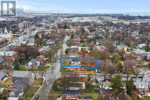 39 Ash Crescent, Toronto, ON - Outdoor With View