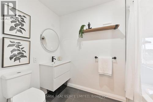 Ph1203 - 5795 Yonge Street, Toronto, ON - Indoor Photo Showing Bathroom