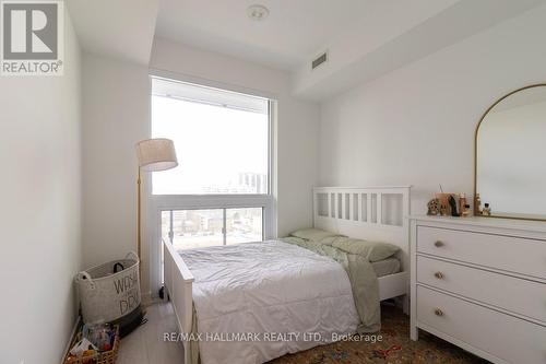 1009 - 39 Roehampton Avenue, Toronto, ON - Indoor Photo Showing Bedroom