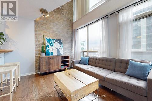 610 - 1029 King Street W, Toronto, ON - Indoor Photo Showing Living Room