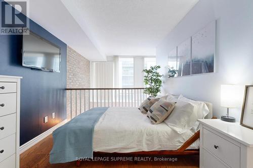 610 - 1029 King Street W, Toronto, ON - Indoor Photo Showing Bedroom