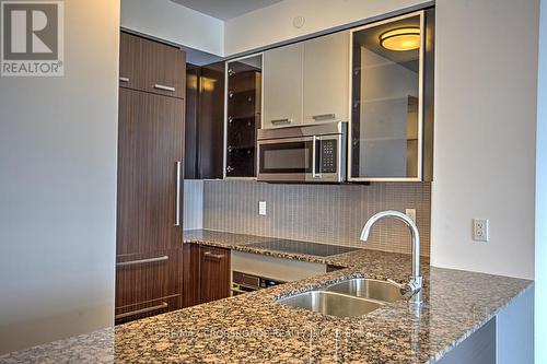 3006 - 5168 Yonge Street, Toronto, ON - Indoor Photo Showing Kitchen With Double Sink