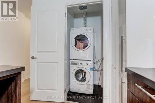 709 - 8 Mercer Street, Toronto, ON - Indoor Photo Showing Laundry Room