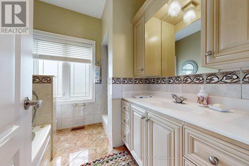 57 Sumach Drive, Georgina, ON - Indoor Photo Showing Bathroom