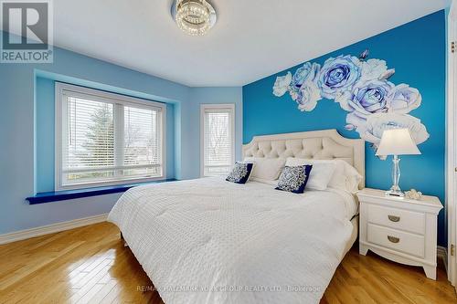 57 Sumach Drive, Georgina, ON - Indoor Photo Showing Bedroom