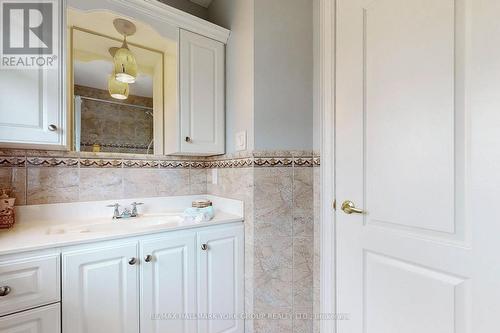 57 Sumach Drive, Georgina, ON - Indoor Photo Showing Bathroom