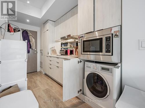 2307 - 215 Queen Street W, Toronto, ON - Indoor Photo Showing Laundry Room