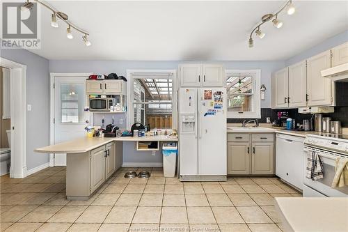 54 Muncey Dr, Riverview, NB - Indoor Photo Showing Kitchen