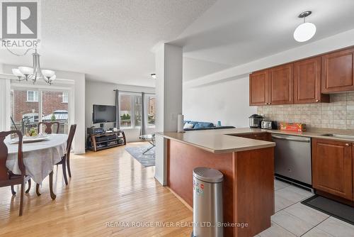 22 Maidstone Way, Whitby, ON - Indoor
