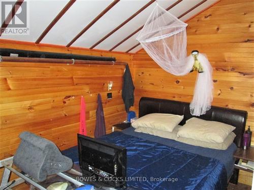 226B Peterson Road, Hastings Highlands, ON - Indoor Photo Showing Bedroom