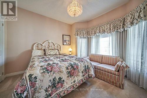 10 Crescent Moon Lane, Kawartha Lakes, ON - Indoor Photo Showing Bedroom