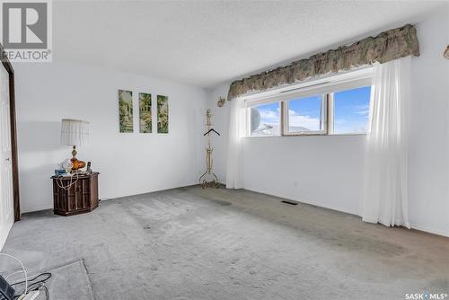 208 Bird Street, Loreburn, SK - Indoor Photo Showing Other Room