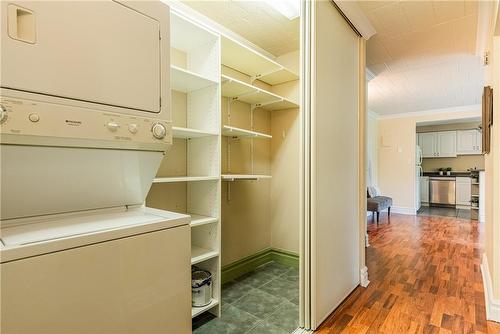 20 John Street|Unit #206, Grimsby, ON - Indoor Photo Showing Laundry Room