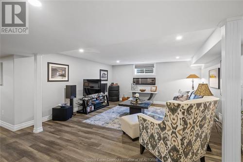 292 Christine Avenue, Belle River, ON - Indoor Photo Showing Living Room
