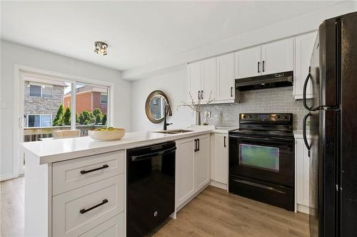 954 Zelinsky Crescent, Milton, ON - Indoor Photo Showing Kitchen With Double Sink