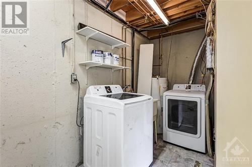 1374 Marigold Crescent, Ottawa, ON - Indoor Photo Showing Laundry Room