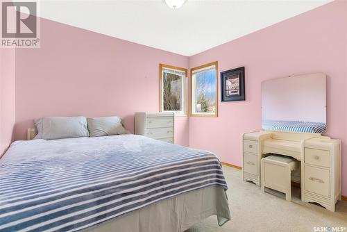 339 4Th Street, Pilot Butte, SK - Indoor Photo Showing Bedroom
