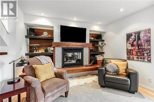 407 Maki Avenue, Sudbury, ON - Indoor Photo Showing Living Room With Fireplace