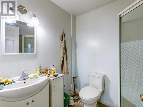 382 Judas Creek Drive, Whitehorse South, YT - Indoor Photo Showing Bathroom