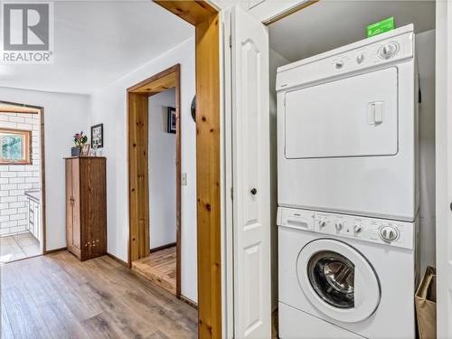 382 Judas Creek Drive, Whitehorse South, YT - Indoor Photo Showing Laundry Room