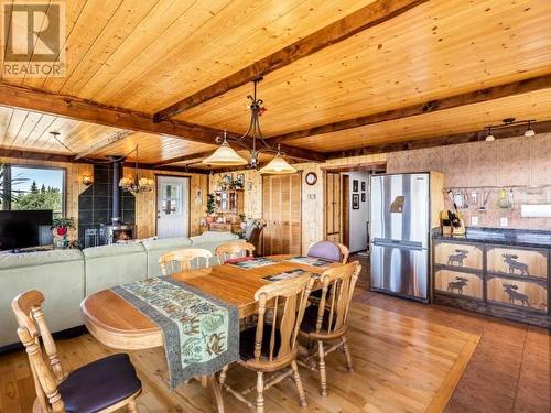 382 Judas Creek Drive, Whitehorse South, YT - Indoor Photo Showing Dining Room