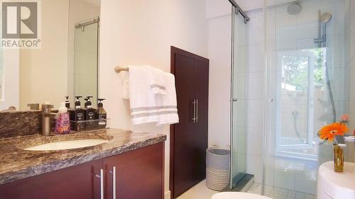 4465 W 7Th Avenue, Vancouver, BC - Indoor Photo Showing Bathroom