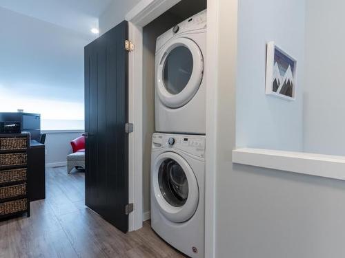 204 Belmonte Street, Kamloops, BC - Indoor Photo Showing Laundry Room