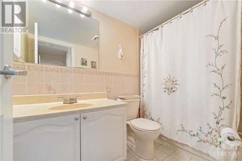 330 Centrum Boulevard Unit#505, Ottawa, ON - Indoor Photo Showing Bathroom