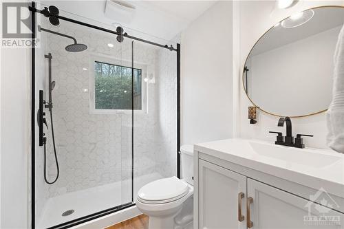 2499 Wilhaven Drive, Ottawa, ON - Indoor Photo Showing Bathroom