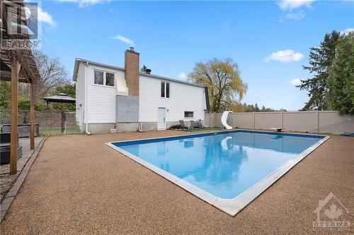 2499 Wilhaven Drive, Ottawa, ON - Outdoor With In Ground Pool With Backyard