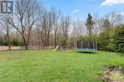 2499 Wilhaven Drive, Ottawa, ON - Outdoor