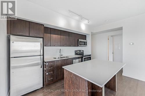 2901 - 2212 Lakeshore Boulevard W, Toronto, ON - Indoor Photo Showing Kitchen With Double Sink