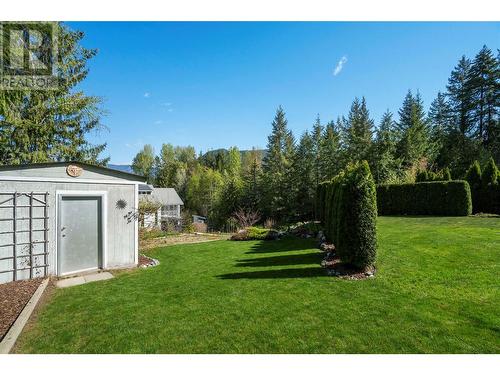 2575 Centennial Drive, Blind Bay, BC - Outdoor