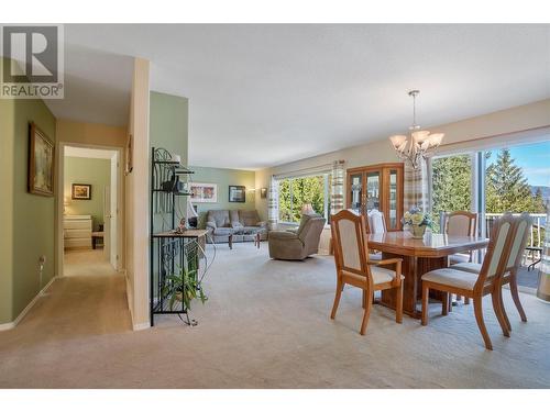 2575 Centennial Drive, Blind Bay, BC - Indoor Photo Showing Dining Room