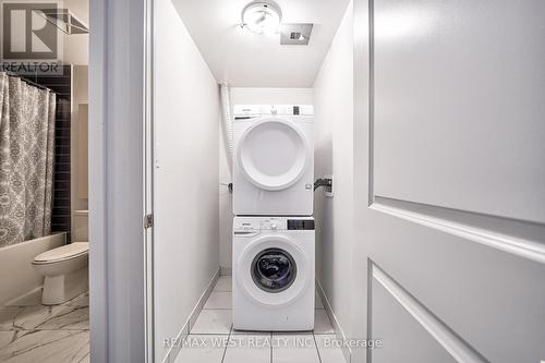514 - 2799 Kingston Road, Toronto, ON - Indoor Photo Showing Laundry Room