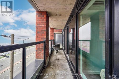514 - 2799 Kingston Road, Toronto, ON - Outdoor With Exterior