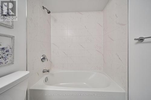 1108 - 1480 Bayly Street, Pickering, ON - Indoor Photo Showing Bathroom