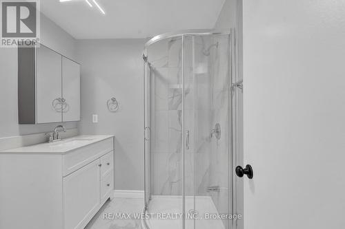Bsmt - 216 Sylwood Crescent, Vaughan, ON - Indoor Photo Showing Bathroom