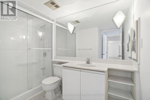 1807 - 22 Hanover Road E, Brampton, ON - Indoor Photo Showing Bathroom