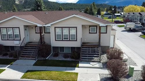8912 Doherty Street, Canal Flats, BC - Outdoor With Facade
