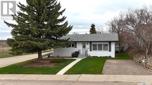 183 Weaver Crescent, Swift Current, SK - Outdoor