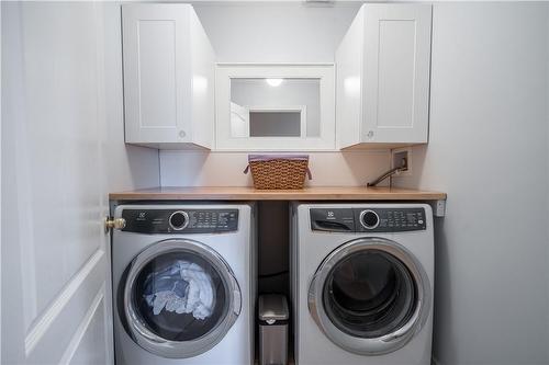 39 Pebble Valley Avenue, Hamilton, ON - Indoor Photo Showing Laundry Room