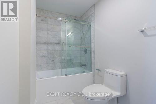 2 - 261 Front Street, Belleville, ON - Indoor Photo Showing Bathroom