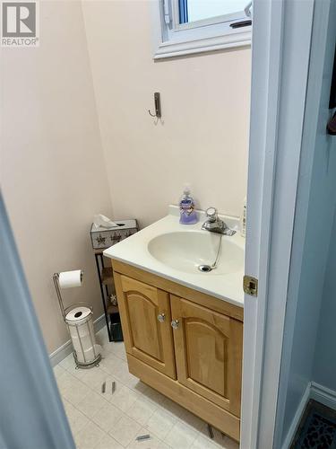 20 Thompson Rd, Kapuskasing, ON - Indoor Photo Showing Bathroom