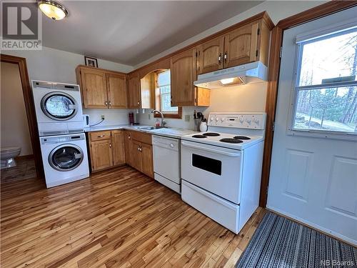 2840 Route 127 Unit# 5, Bayside, NB - Indoor Photo Showing Kitchen