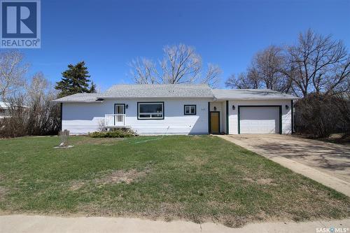 112 1St Street E, Climax, SK - Outdoor