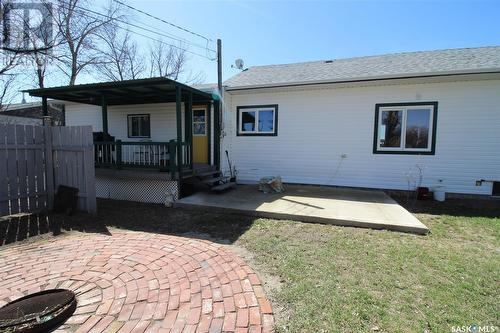 112 1St Street E, Climax, SK - Outdoor With Deck Patio Veranda With Exterior