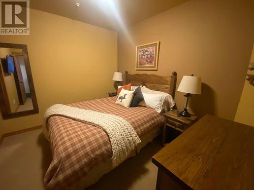 250 Feathertop Way Unit# 208, Big White, BC - Indoor Photo Showing Bedroom