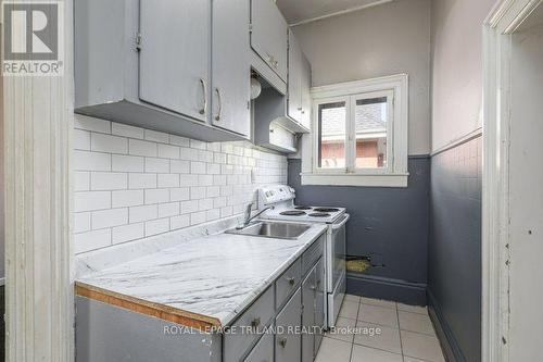 95 Wellington Street, St. Thomas, ON - Indoor Photo Showing Kitchen