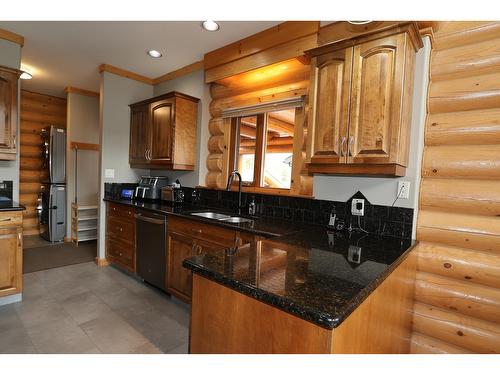 940 313Th Drive, Kimberley, BC - Indoor Photo Showing Kitchen With Double Sink